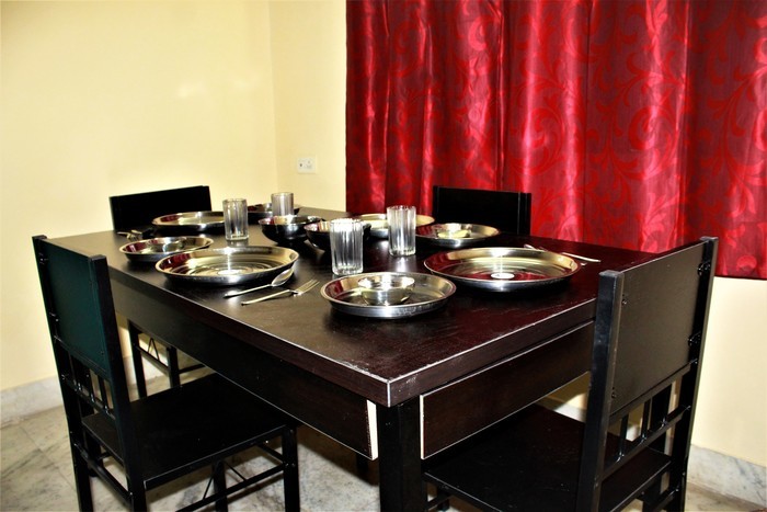 Vaskar's Nest 2 BHK Apartment Diningtable