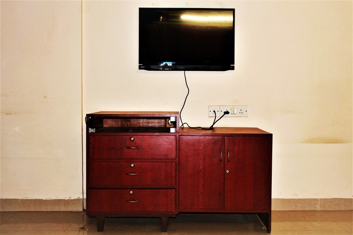 Manish's Nest 2 BHK Apartment TV