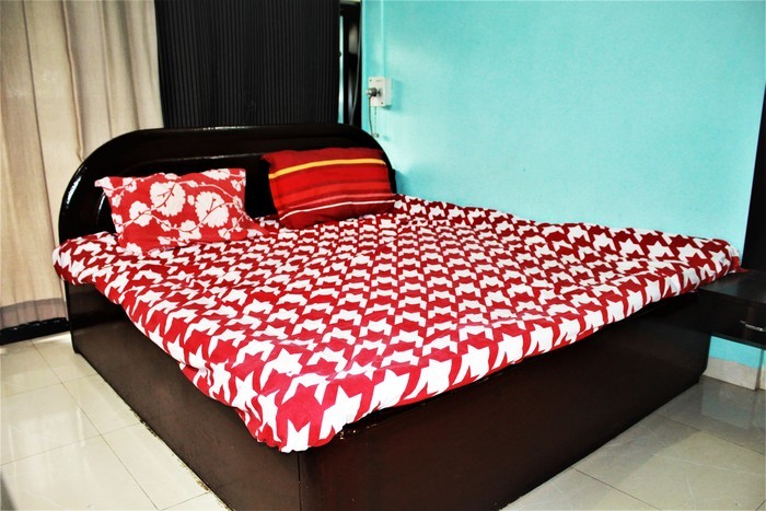 Manish's Nest 2 BHK Apartment Bedroom 2