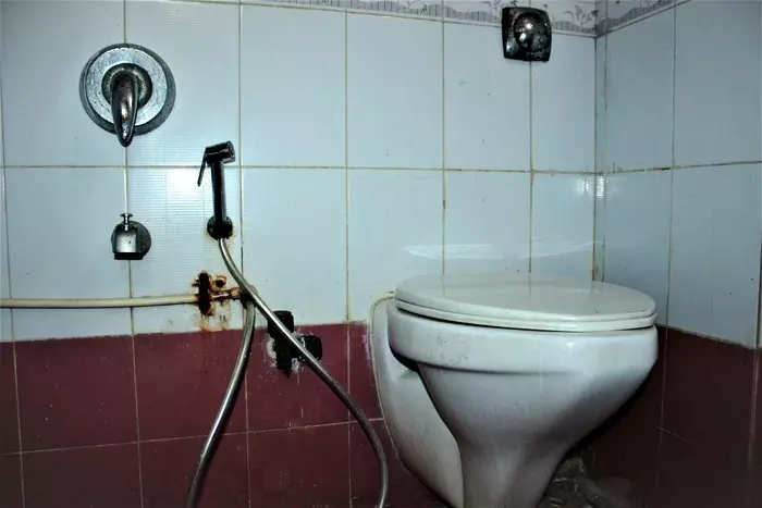 Santosh's Nest 2 BHK Apartment Bathroom 1