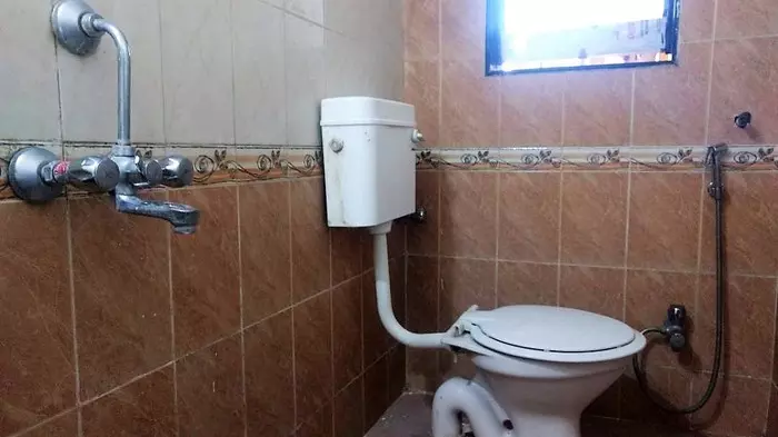 1102 Lavender Mantri Park Goregaon 2 BHK Apartment bath 1